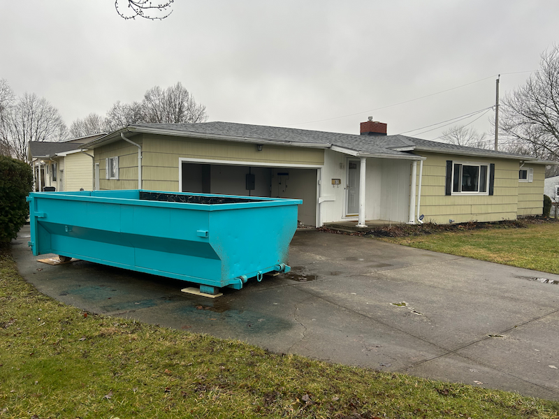 Roofing dumpster rental for contractors in Columbus Ohio